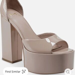 NEW Marc Fisher Nude Platform Heels